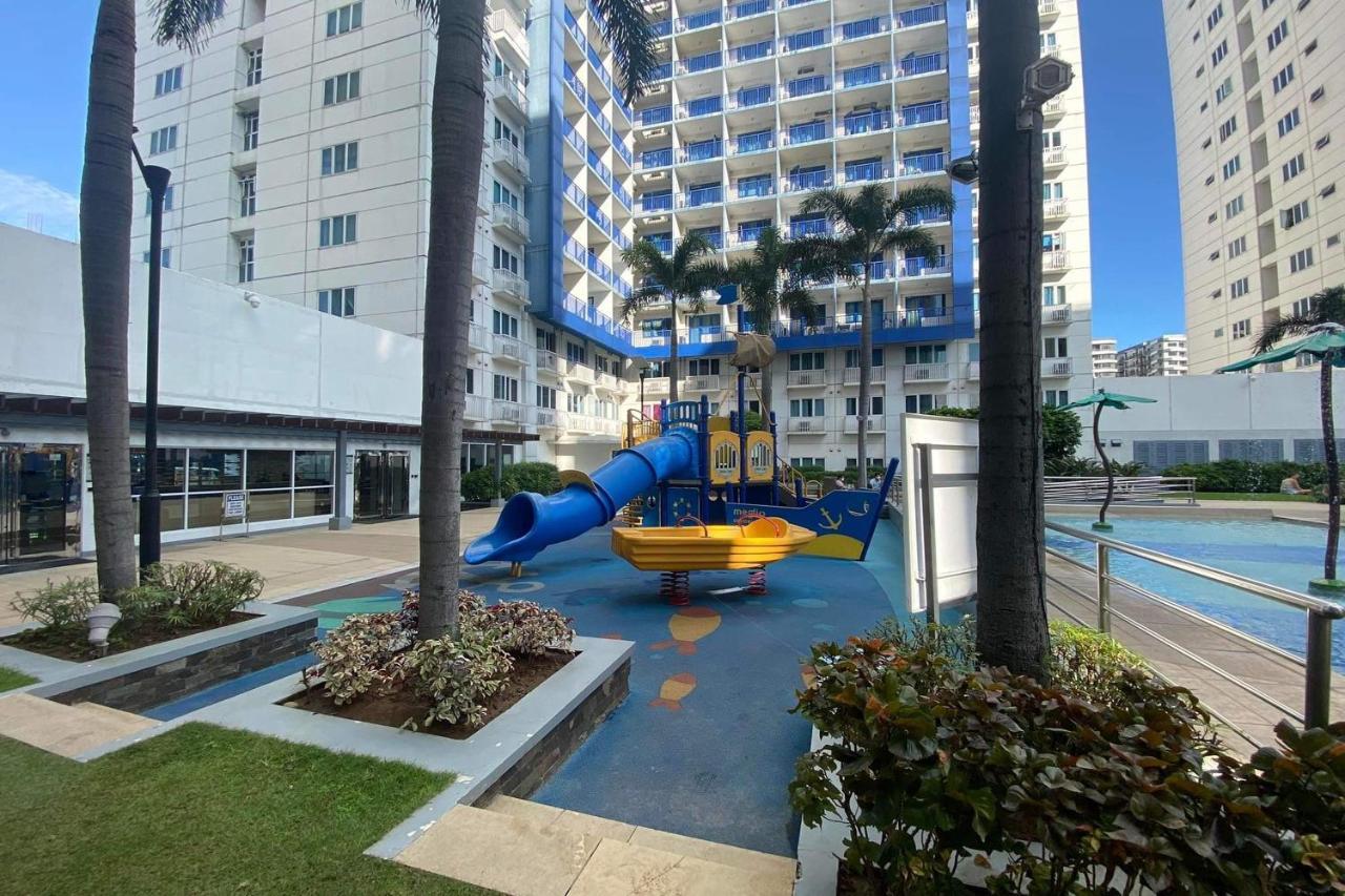 Madison'S Place At Sea Moa Manila Exterior foto